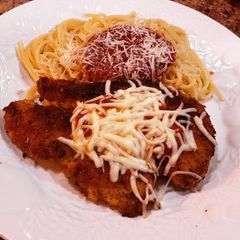 A picture of Chicken parm.
