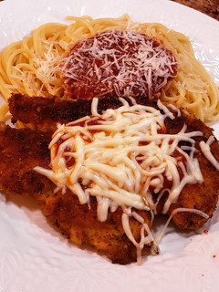 A picture of Chicken parm.