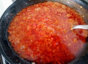 Una foto de Salsa picante para locro
