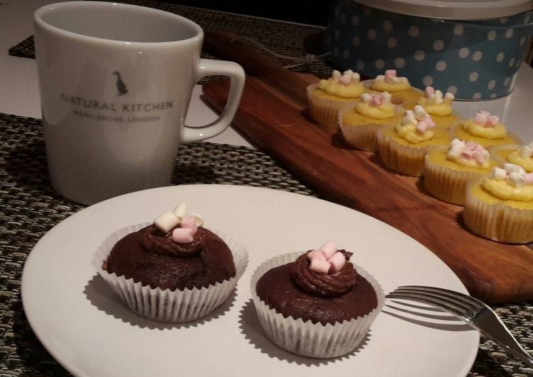 Recipe of Award-winning Vanilla and Chocolate Cupcakes