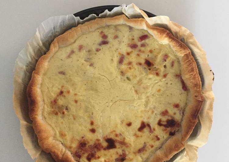 Recette de Super rapide fait maison Quiche lorraine