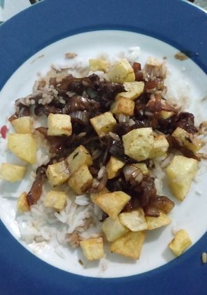 Una foto de Tajaditas de carne y salsa de soja
