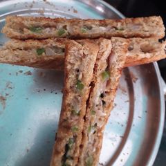 A picture of Crunchy cheese sandwich.