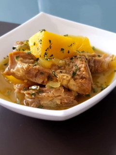 Una foto de Patatas con costillas (Nota 8)