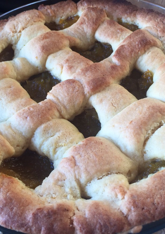 Una foto de Pastafrola de dulce de batata casero