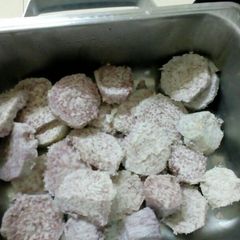 A picture of Boiled arrowroots.