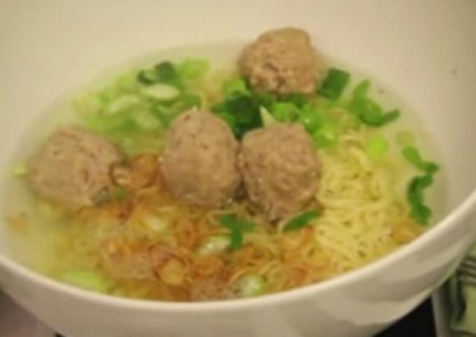 028.Bakso daging sapi dan kuah nya. Tanpa bahan pengawet dan MSG