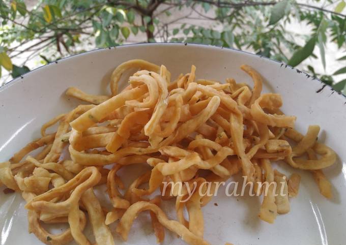 Resep Stik Bawang Renyah Eggless Oleh Mya Rahmi A Cookpad