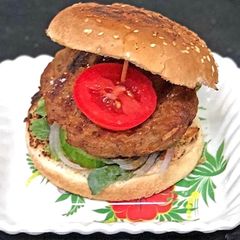 A picture of Keema tikki burger.