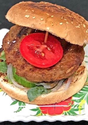 A picture of Keema tikki burger.