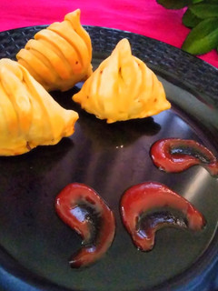 डिज़ाइनर समोसे(designer samose recipe in hindi) रेसिपी मुख्य फोटो