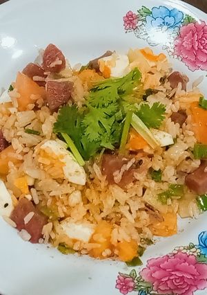 รูปของ ข้าวผัดไข่เค็ม,กุนเชียงหมู - เมนูสำหรับคุณลูกชาย🐻