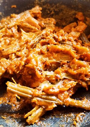 सहजन की चटपटी सब्ज़ी(sahjan ki chatpati sabji recipe in hindi) रेसिपी मुख्य फोटो