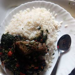 A picture of Rice mustn't always go with red sauce, it's vegetable this time.