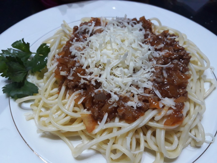 Yuk intip, Bagaimana cara bikin Spaghetti Saus Bolognese dijamin nagih banget