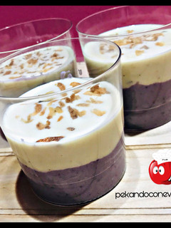 Foto principal de Vasitos de parmentier de patatas violeta con crema de queso gorgonzola