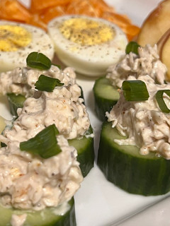 A picture of Chicken salad cucumber bites.