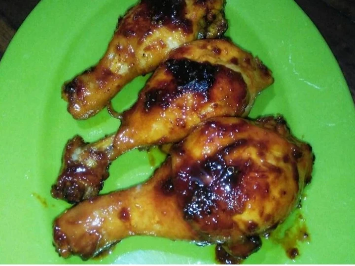 Langkah Mudah untuk Membuat Resep Ayam bakar teflon yang Uenak Anti Ribet, Lezat Sekali