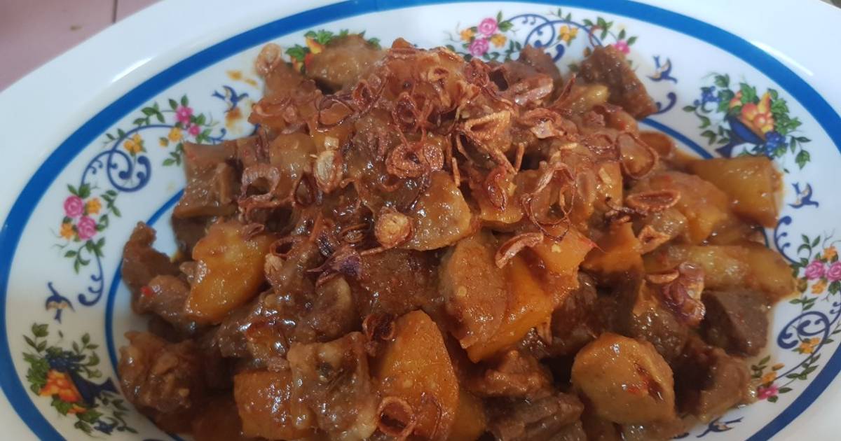Resep Semur daging sapi, kentang dan bakso oleh Arie Purnayanti Cookpad