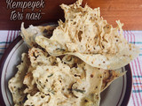 Rempeyek teri nasi