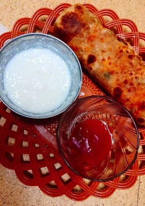 પંજાબી આલુ પરાઠા (Punjabi Aloo Paratha Recipe In Gujarati) રેસીપી મુખ્ય ફોટો