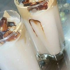 A picture of Dates shake.