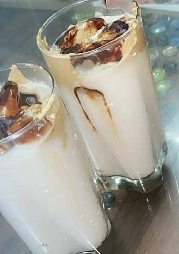 A picture of Dates shake.