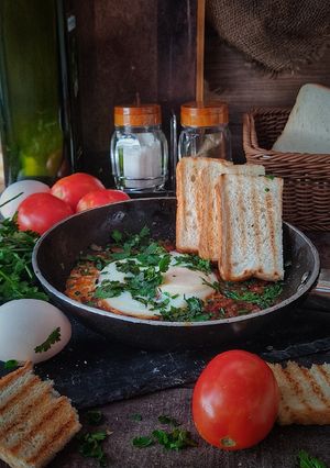 A picture of Shakshuka.