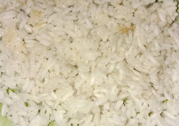 Cara Gampang Menyiapkan Nasi Liwet Rice Cooker yang Lezat Sekali