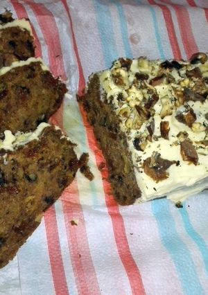 Diós répakenyér, aszalt sárgabarackkal recept fotója