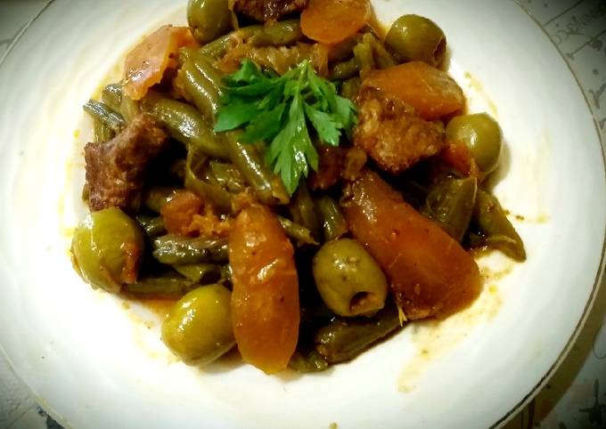 Tadjine aux haricots,olives verts