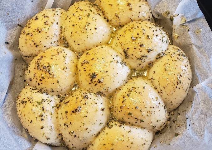 Steps to Make Any-night-of-the-week Garlic Pan Bread