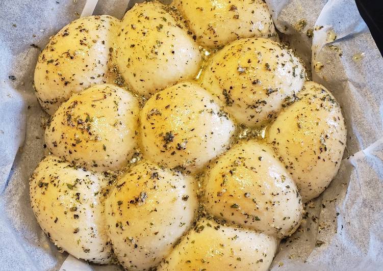 Simple Way to Cook Perfect Garlic Pan Bread