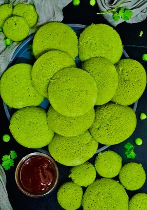 मटर इडली रेसिपी मुख्य फोटो