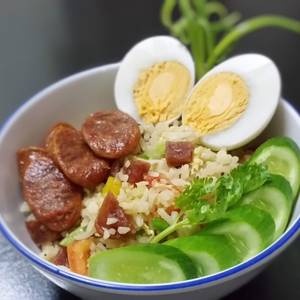 ข้าวผัดกุนเชียง
