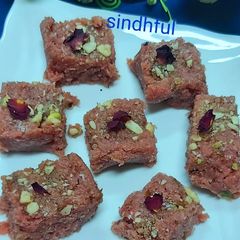 A picture of Coconut Gulkand Burfi.