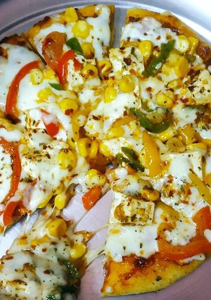 A picture of Homemade tawa pizza..
