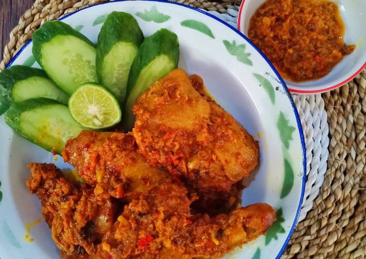 Bagaimana Membuat Bebek Betutu, Bisa Manjain Lidah