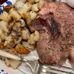 A picture of Hashed brown potatoes ￼￼.