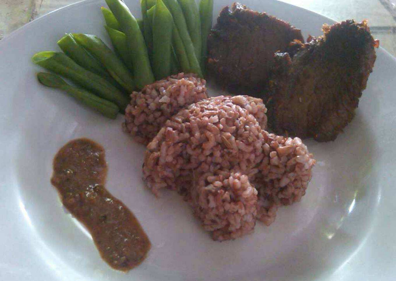 Sapi panggang sambal kacang