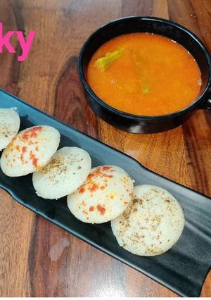 ઈડલી idli recipe in gujarati) રેસીપી મુખ્ય ફોટો