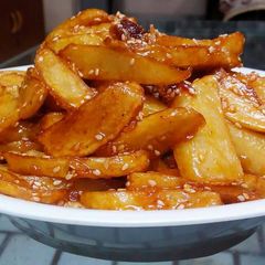 A picture of Honey Chilli Potatoes.