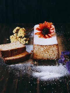 Una foto de Bizcocho de claras con aroma de naranja
