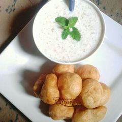A picture of Puff puff and tapioca oat.