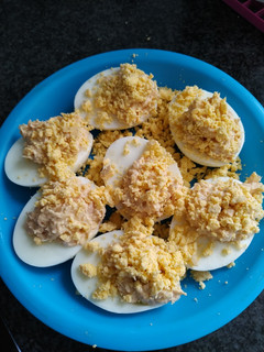 Una foto de Huevos rellenos