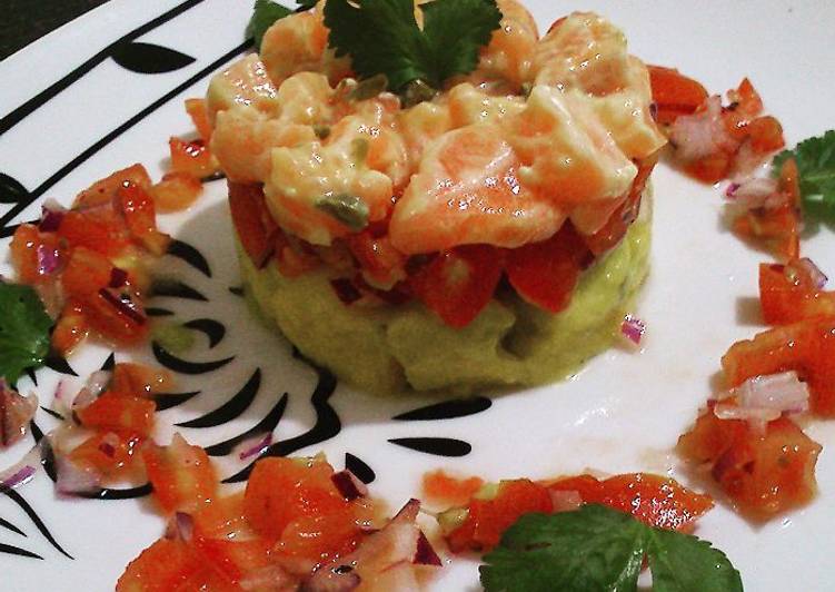 Tartare de Salmão, Abacate e Tomates com Alcaparras - Tudogosreceitas