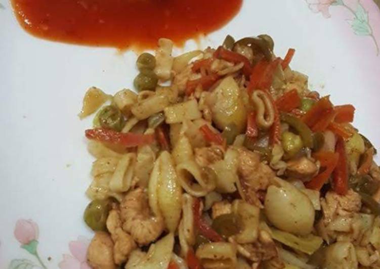 Chicken veg macroni