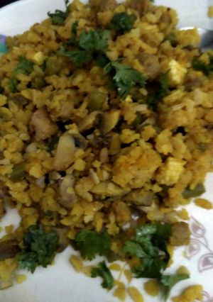 A picture of Red poha.
