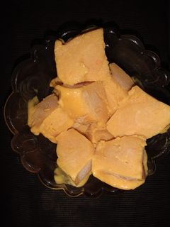 मँगो आईसक्रीम (MANGO ICECREAM RECIPE IN MARATHI) रेसिपी चे मुख्य फोटो
