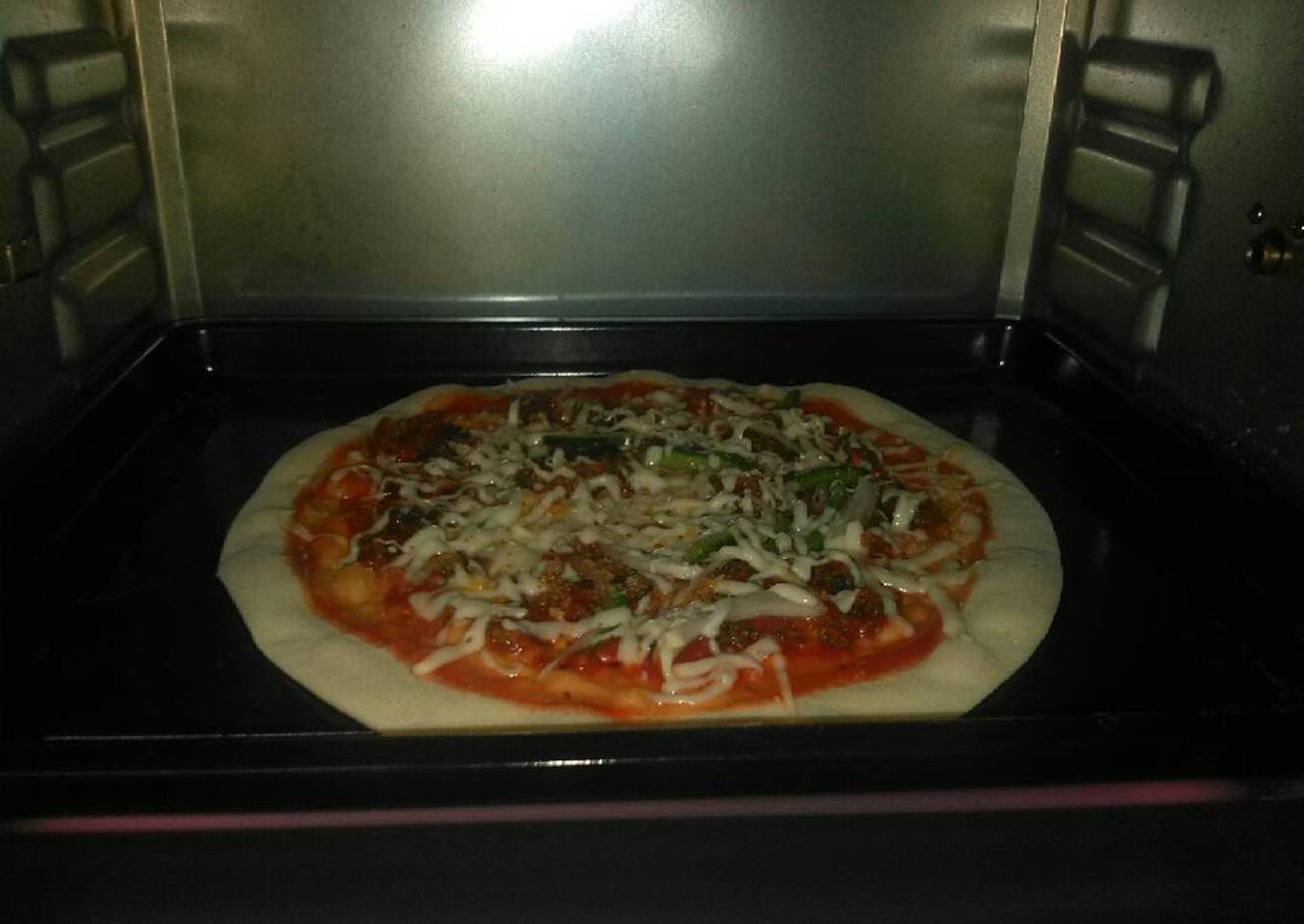 Spicy beef pizza slim